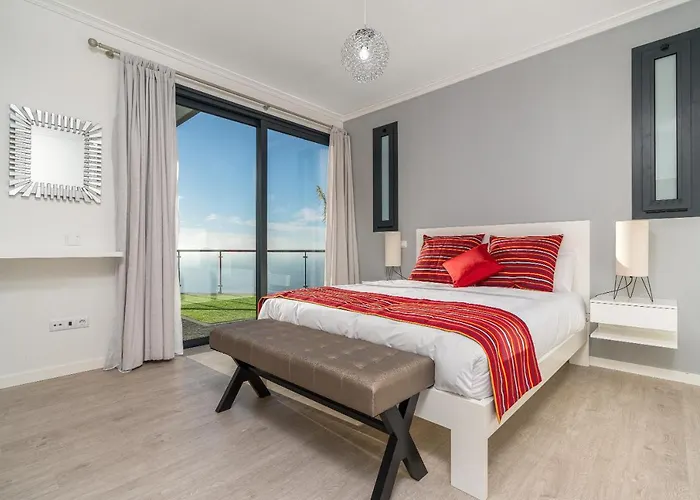 Ourmadeira - Sunset Cliff